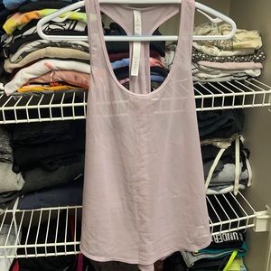 Light purple lululemon tank